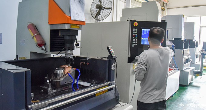 拥有独立的厂房